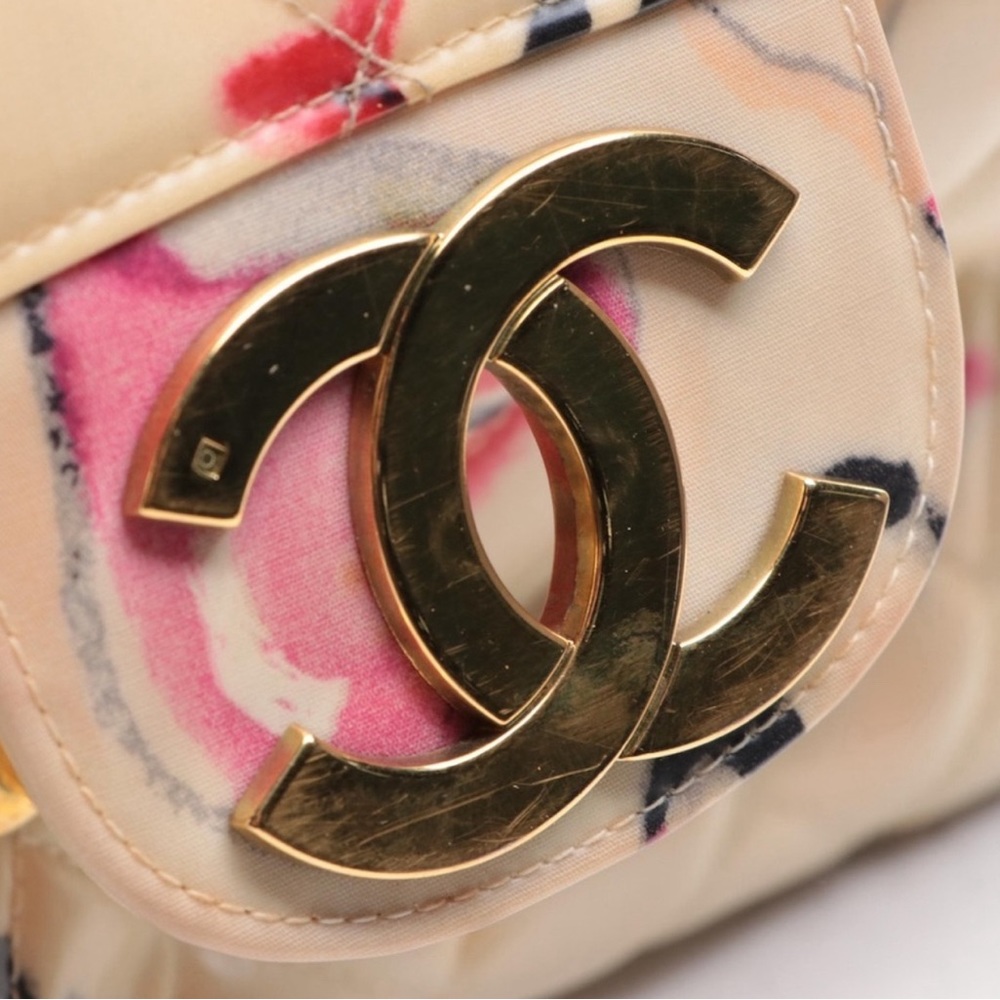 Chanel 'Lips & Kisses' Vintage Maxi XL Bag - Picture 11 of 14